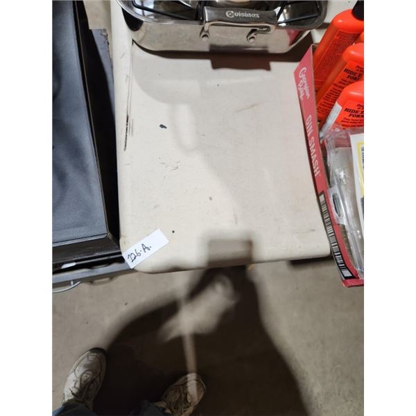 plastic folding table 28" x 72" x 29"
