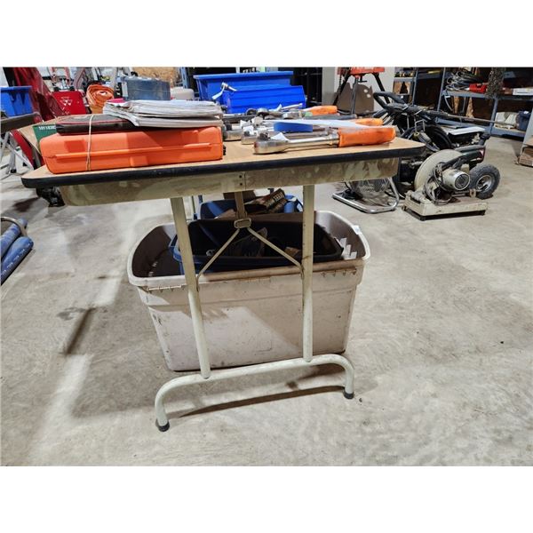 Wooden folding table 30' x 60" x 29"