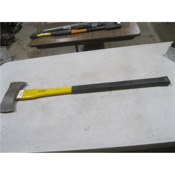 Double headed axe