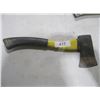 Image 1 : 1.5 lb fiberglass handle axe