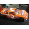 Image 2 : masks, toy car