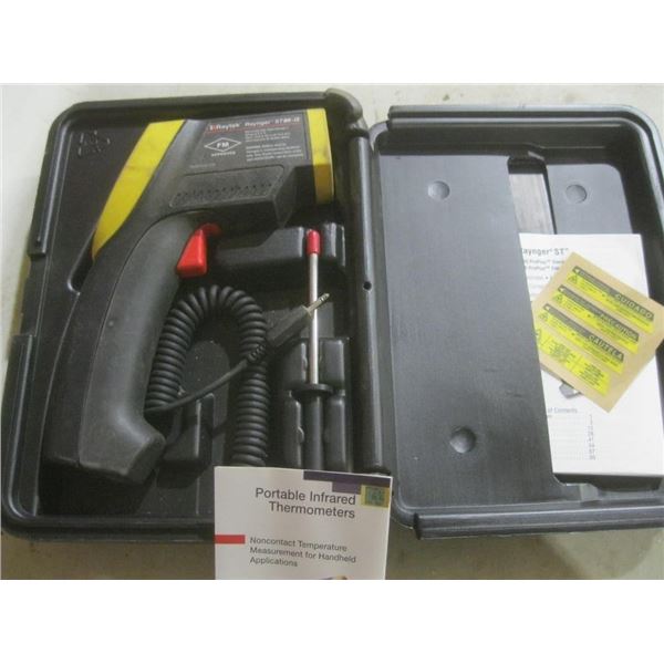 portable noncontact infrared thermometer