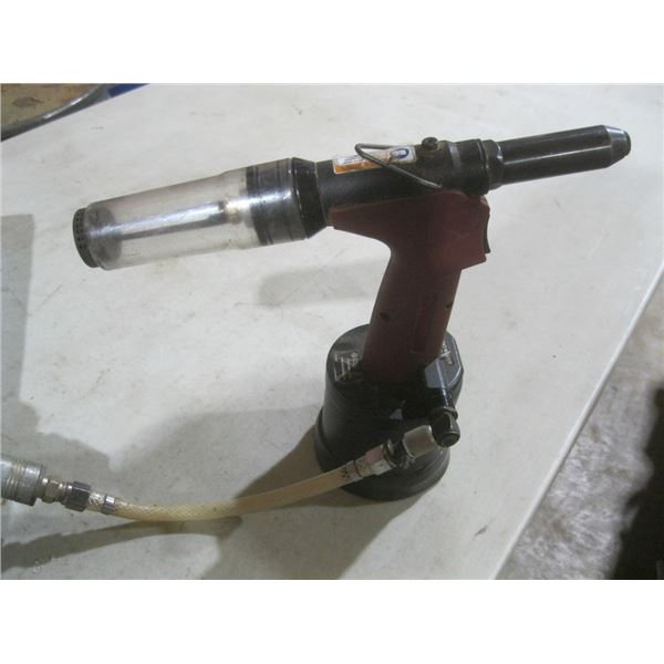 air riveter