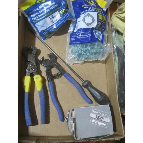 Tile pliers / tile spacers