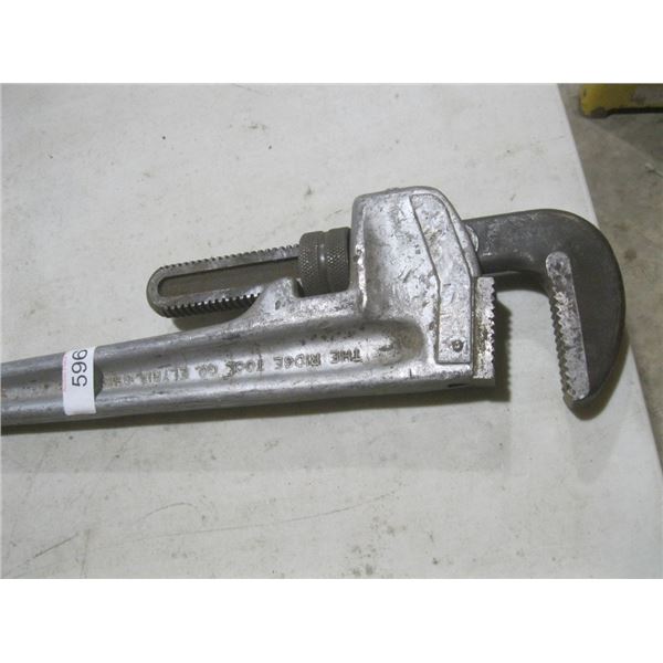 pipe wrench