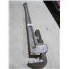 Image 2 : pipe wrench