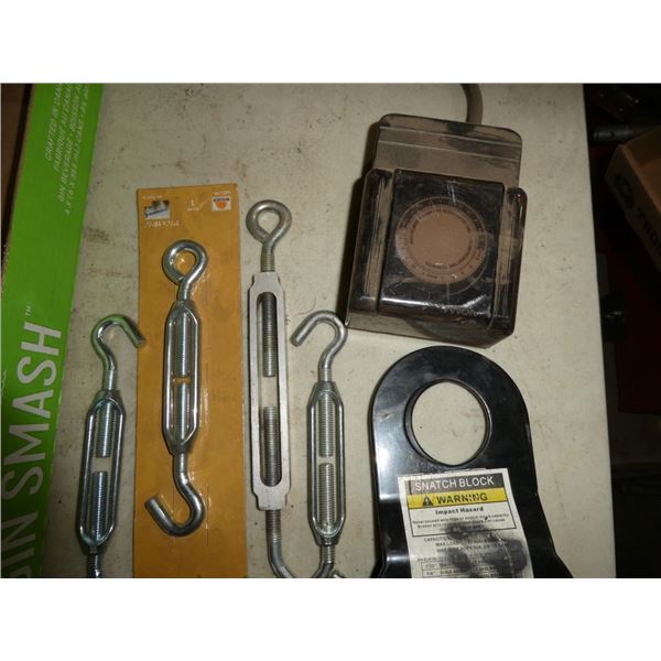 hook/eyes, timer, snatch block