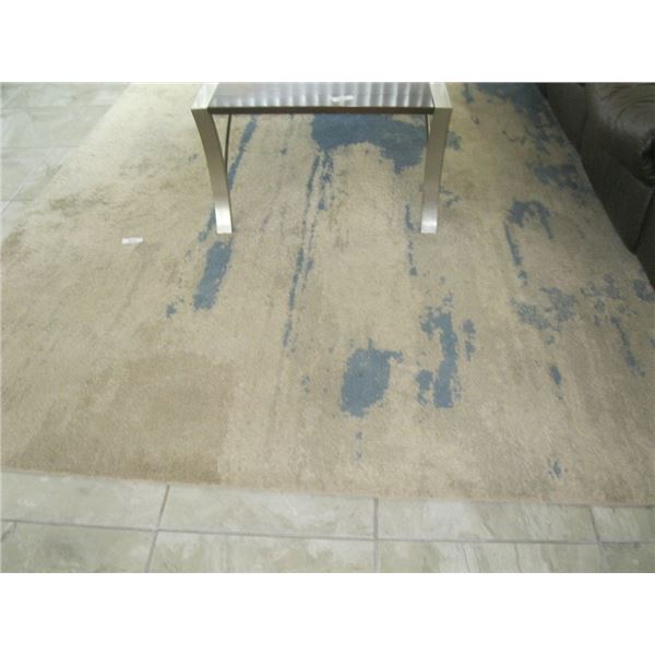 area rug 94" x 118"