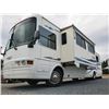 Image 2 : 0B --  2001 MARLIN MOTORHOME BY NATIONAL TRUBO DIESEL, White, 63,756 Miles  KM'S