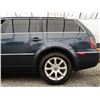 Image 37 : E5 --  2004 VW PASSAT GLS TDI , Blue, 166,945 KMS
