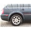 Image 51 : E5 --  2004 VW PASSAT GLS TDI , Blue, 166,945 KMS