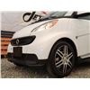 Image 34 : C3 --  2014 SMART FORTWO PURE , White, 127,557 KMS