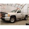Image 1 : F3 --  2010 CHEVROLET SILVERADO 1500 LS, Silver, 283,021 KMS