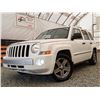 Image 2 : F5 --  2008 JEEP PATRIOT LIMITED 4X4 SUV, WHITE, 235,029KM, White, 235029  KMS