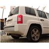 Image 42 : F5 --  2008 JEEP PATRIOT LIMITED 4X4 SUV, WHITE, 235,029KM, White, 235029  KMS