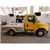Image 17 : 0A --  2005 FREIGHTLINER M2 106 MEDIUM DUTY DUALLY, Yellow, 241536
