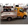 Image 19 : 0A --  2005 FREIGHTLINER M2 106 MEDIUM DUTY DUALLY, Yellow, 241536