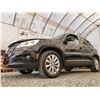 Image 2 : E6 --  2011 VOLKSWAGEN TIGUAN S TURBO AWD, Black, 144 017 KM  KMS