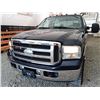 Image 8 : G1 --  2005 FORD F250 SUPER DUTY CREW CAB 4X4, Blue, 126197 KM