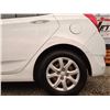 Image 28 : A12C --  2013 HYUNDAI ACCENT GLS, White, 239890 KM