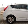 Image 41 : A12C --  2013 HYUNDAI ACCENT GLS, White, 239890 KM