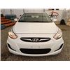 Image 5 : A12C --  2013 HYUNDAI ACCENT GLS, White, 239890 KM