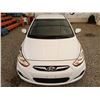 Image 6 : A12C --  2013 HYUNDAI ACCENT GLS, White, 239890 KM