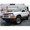 Image 2 : A5 --  2000 CHEVROLET BLAZER LT 4X4, White, 346547 KM