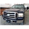 Image 8 : G1 --  2005 FORD F250 SUPER DUTY CREW CAB 4X4, Blue, 126197 KM