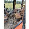 Image 6 : KUBOTA M7950DT TRACTOR W / LEON 700 LOADER & BUCKET. W/ CAB - 4 WD - APPROX 5500 HRS