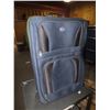 Image 1 : Suit Case