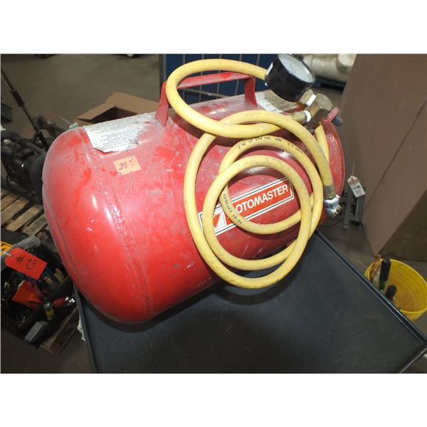 Motomaster Air Tank w/ Hose