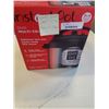 Image 2 : INSTANT POT DUO 6QT 7 IN 1 MULTICOOKER TESTED AND WORKING DENT IN BACK OF SHELL - RETAIL $159