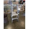 Image 1 : LITE ALUMINUM STEP LADDER