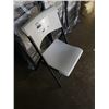 Image 2 : 4 NEW LIFETIME FOLDING CHAIRS
