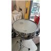 Image 8 : SNARE DRUM WITH FOOT PEDAL, DRUMSTICKS AND STAND