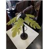 Image 2 : PALM TREE TABLE LAMP