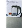 Image 2 : INSIGNIA 1.7L GLASS ELECTRIC KETTLE TESTED AND WORKING - RETAIL $59