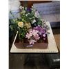 Image 1 : TRAY OF ARTIFICIAL PLANTS
