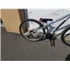 Image 2 : GREY MARIN BIKE