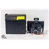 Image 1 : VINTAGE POLAROID COLOPACK IV LAND CAMERA