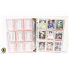 Image 1 : 90 PAGE BINDER OF ASSORTED BASEBALL CARDS