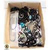 Image 1 : BOX OF JEWELRY FROM THE ESTATE