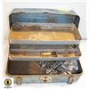 Image 1 : VINTAGE METAL TOOLS BOX WITH CONTENTS