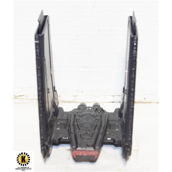 KYLO RENS COMMAND SHUTTLE DIE CAST