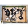 Image 1 : FLAT WITH RUBBER AND PVC PLUMBING CONNECTORS AND