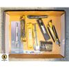 Image 1 : FLAT OF BOX CUTTERS PLUS LOADS OF EXTRA BLADES