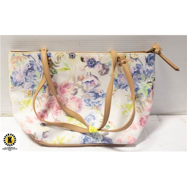 WHITE FLORAL PURSE BRAND NEW