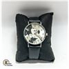 Image 1 : NEW MICKEY MOUSE QUARTZ MOVEMENT WATCH