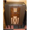 Image 1 : VINTAGE GENERAL ELECTRIC RADIO 24" X 11.5" X 42"